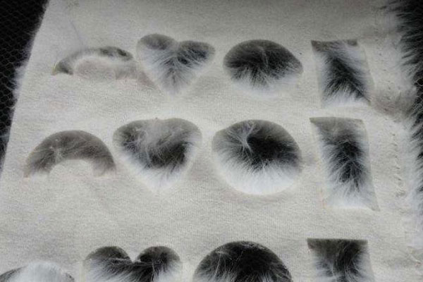 長毛布料毛絨布料裁剪設(shè)備—長毛激光切割機(jī)